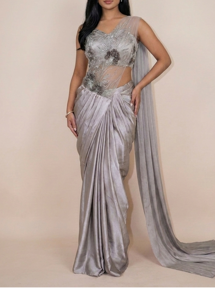 SHINY LIA Cream ready-to-wear saree set by ELARA CPH